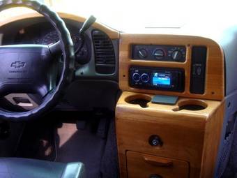 1996 Chevrolet Astro Photos