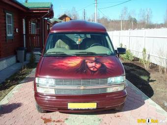 2001 Chevrolet Astro Pictures