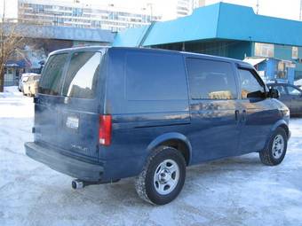 2004 Chevrolet Astro Pictures