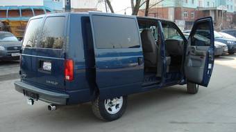 2004 Chevrolet Astro Pics