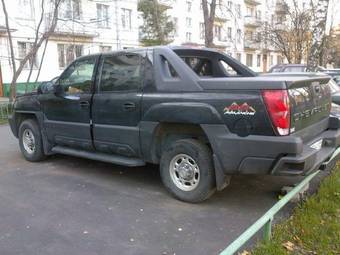 2003 Chevrolet Avalanche Photos