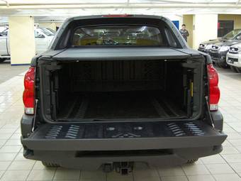 2004 Chevrolet Avalanche Photos