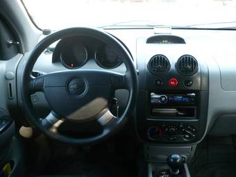 2004 Chevrolet Aveo Photos