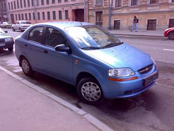 2004 Chevrolet Aveo Photos