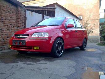 2004 Chevrolet Aveo Photos