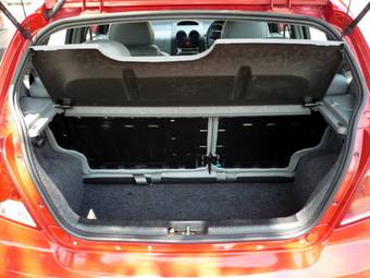 2005 Chevrolet Aveo Photos