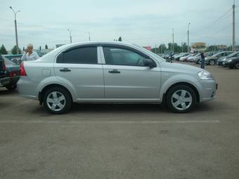 2010 Chevrolet Aveo Pictures