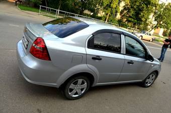 2010 Chevrolet Aveo Photos