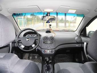2011 Chevrolet Aveo Wallpapers