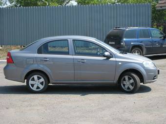 2011 Chevrolet Aveo Photos