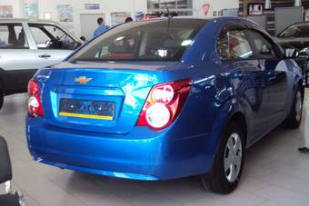 2012 Chevrolet Aveo Pictures