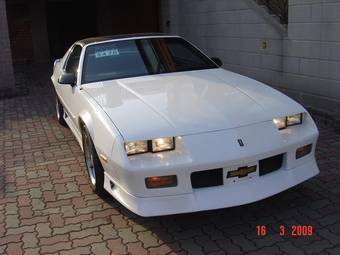 1992 Chevrolet Camaro Wallpapers