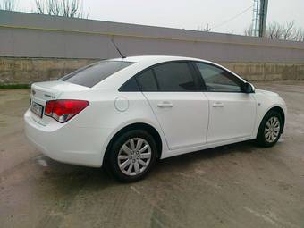 2010 Chevrolet Cruze Photos