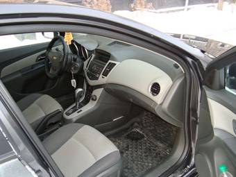 2011 Chevrolet Cruze Pictures