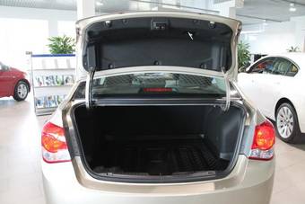 2012 Chevrolet Cruze Photos