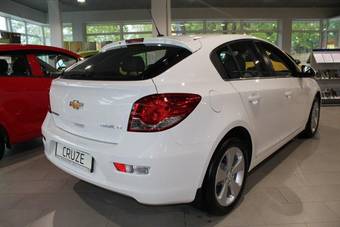 2012 Chevrolet Cruze Photos