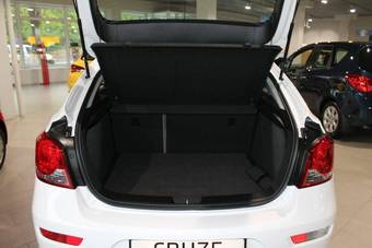 2012 Chevrolet Cruze Pictures