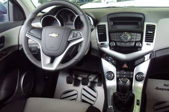 2012 Chevrolet Cruze Photos