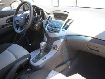2012 Chevrolet Cruze Photos
