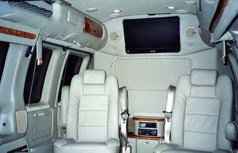 2010 Chevrolet Express Pics