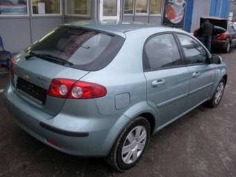 2004 Chevrolet Lacetti Pictures