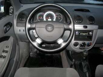 2004 Chevrolet Lacetti Photos