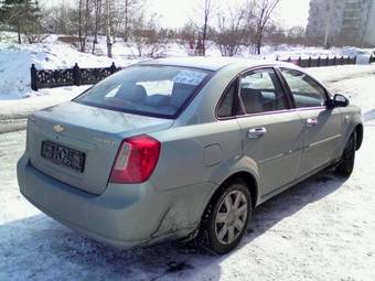 2004 Chevrolet Lacetti Pics