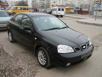 2004 Chevrolet Lacetti Photos