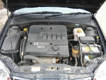 2004 Chevrolet Lacetti Images