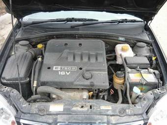2004 Chevrolet Lacetti Images
