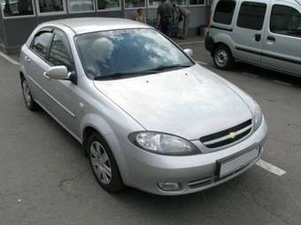 2004 Chevrolet Lacetti Pics