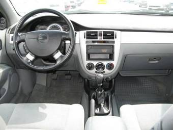 2004 Chevrolet Lacetti Photos