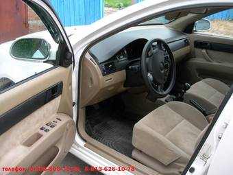 2004 Chevrolet Lacetti Photos