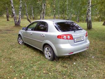 2004 Chevrolet Lacetti Pictures