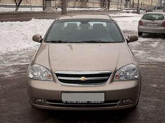 2005 Chevrolet Lacetti Pictures