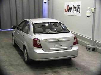 2005 Chevrolet Lacetti Photos