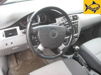 2005 Chevrolet Lacetti Photos