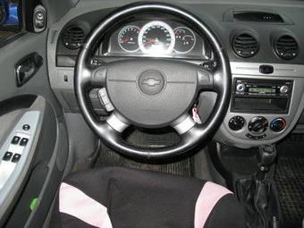 2005 Chevrolet Lacetti Images