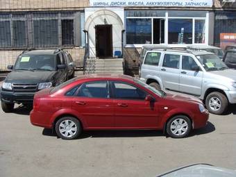 2005 Chevrolet Lacetti Pictures