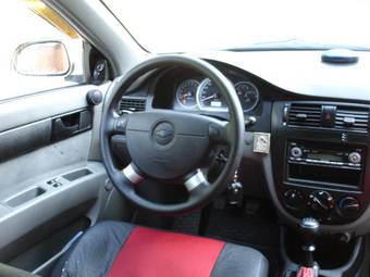 2005 Chevrolet Lacetti Pictures