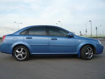 2005 Chevrolet Lacetti Pictures