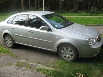 2005 Chevrolet Lacetti Photos