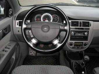 2005 Chevrolet Lacetti Photos