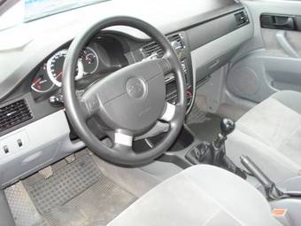 2006 Chevrolet Lacetti Photos