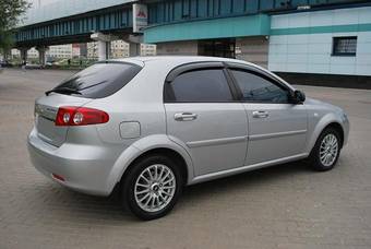 2006 Chevrolet Lacetti Photos