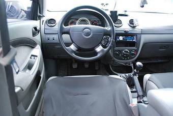 2006 Chevrolet Lacetti Photos