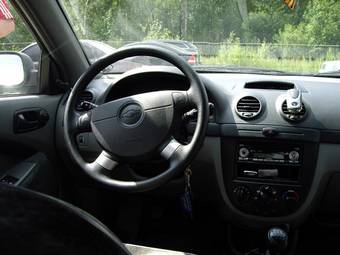 2006 Chevrolet Lacetti Photos