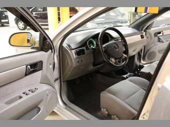 2008 Chevrolet Lacetti Pictures