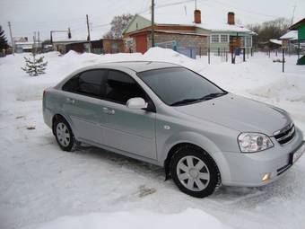 2009 Chevrolet Lacetti Pictures