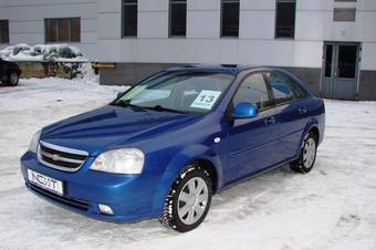 2010 Chevrolet Lacetti Photos